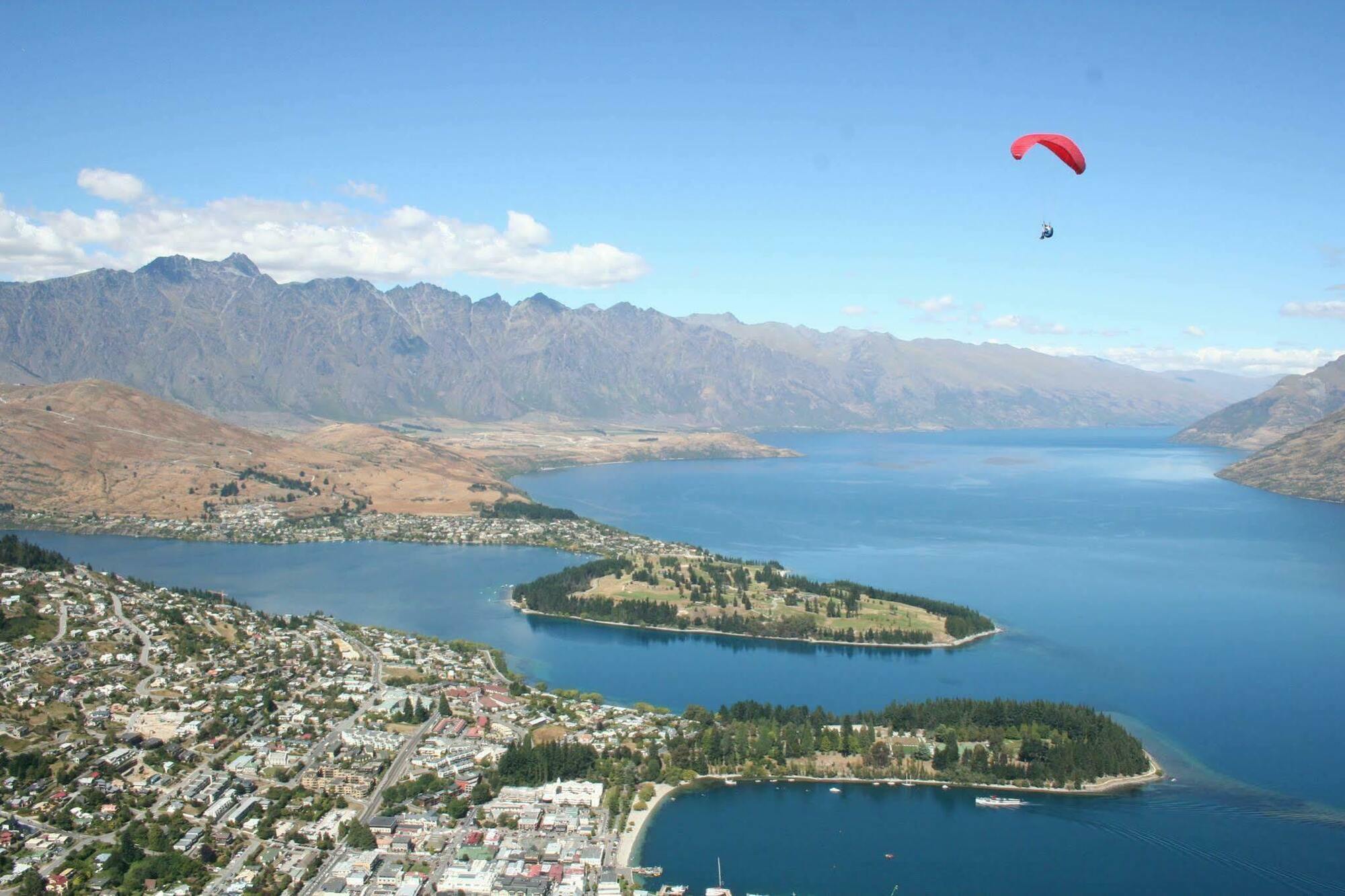 Heart Of Queenstown Exterior foto